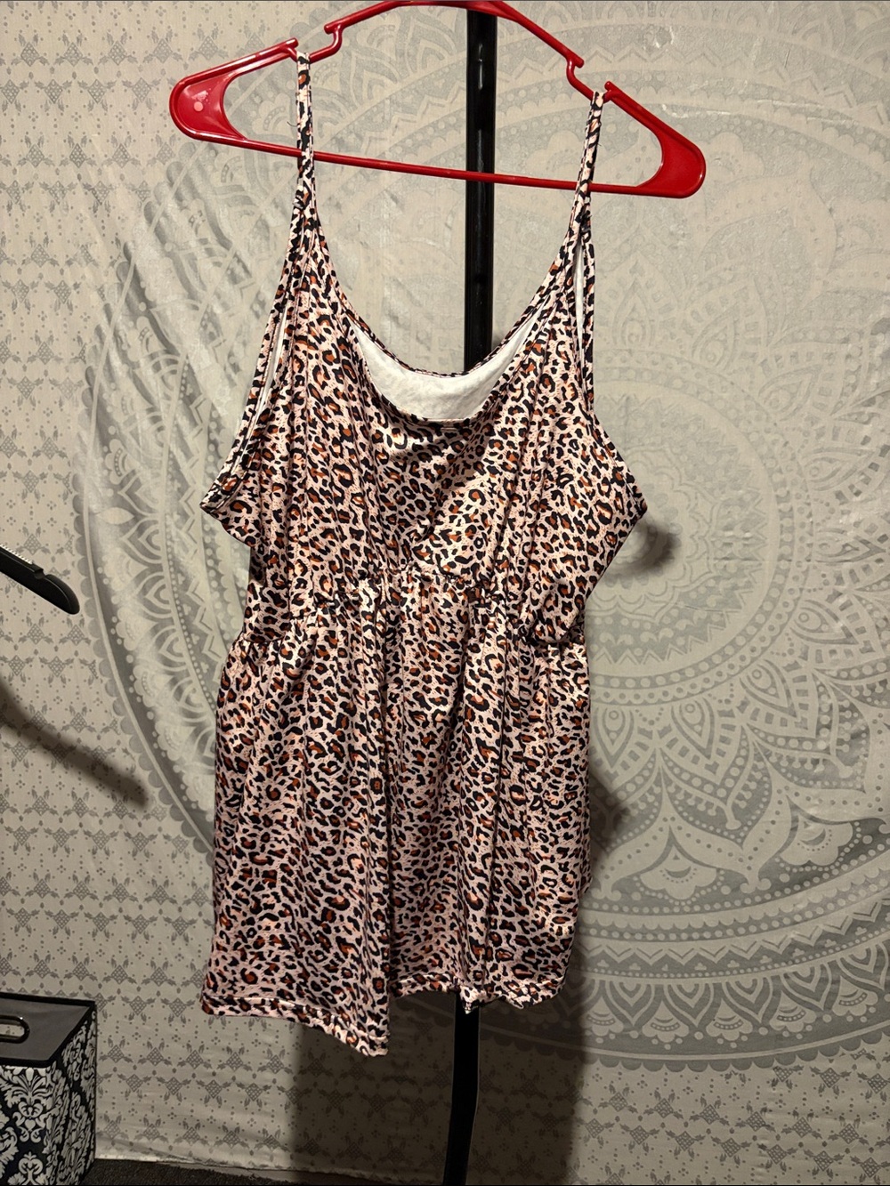 Source Unknown tan and Black Leopard Print Tank Top